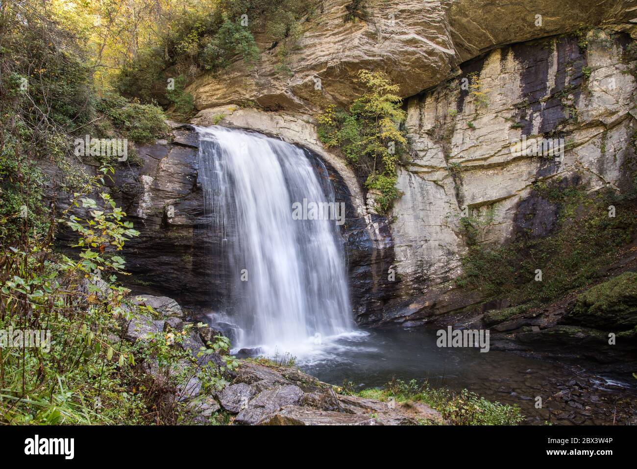 Looking Glass Falls im Nantahala National Forest. Stockfoto