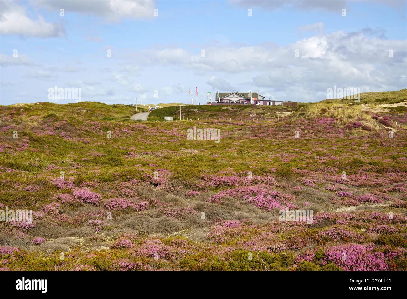 LISTE AUF SYLT, SYLT - 16. AUGUST 2019: Restaurant Wonnemeyer auf der Wattenmeerinsel Sylt. Stockfoto