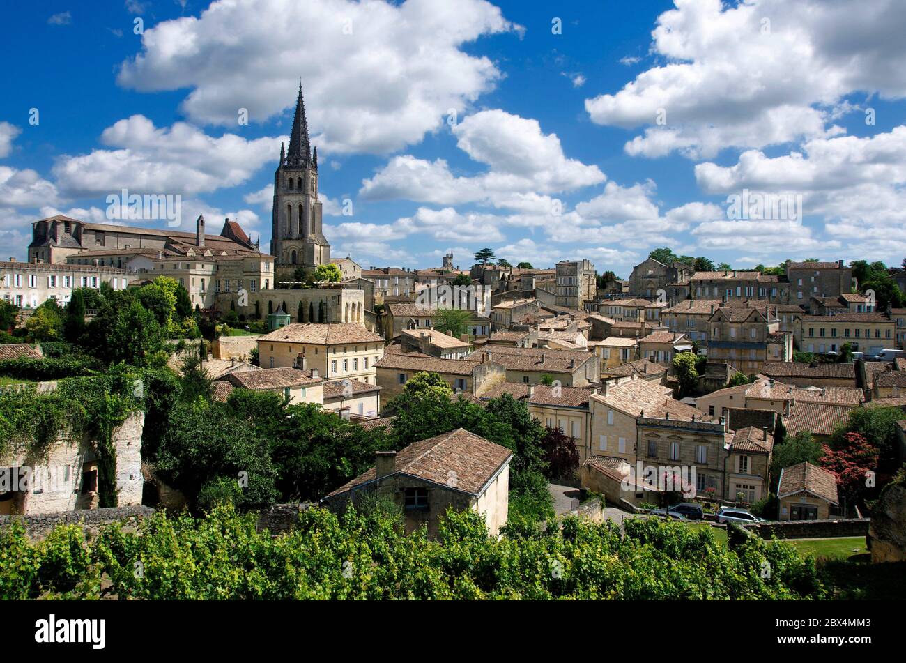 Saint Emilion trägt die Bezeichnung Les Plus Beaux Villages de France, Gironde, Nouvelle-Aquitaine. Frankreich Stockfoto