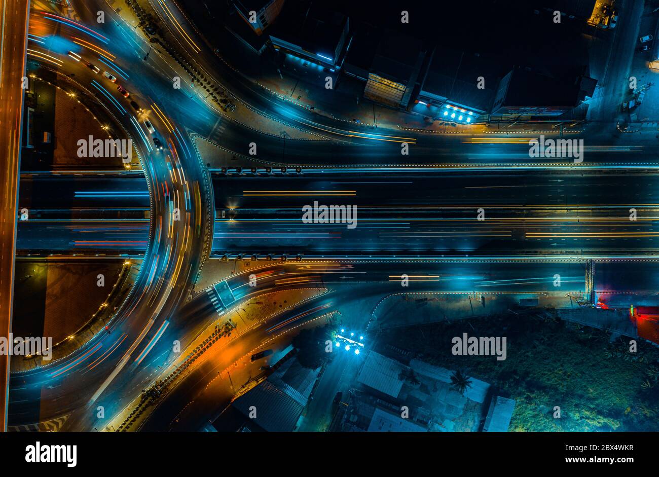 Expressway Draufsicht, Straßenverkehr eine wichtige Infrastruktur in Thailand Stockfoto