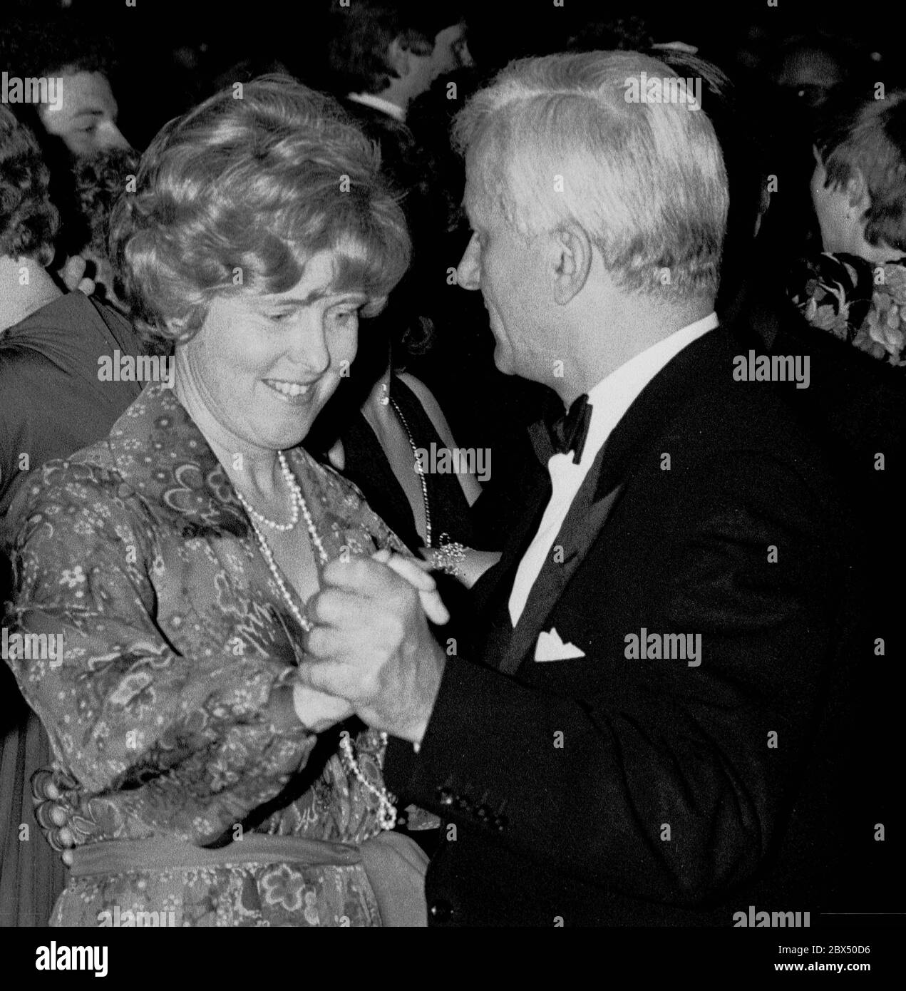 Berlin / Parteien / 1980 Richard von Weizsaecker und Frau Marianne bei einem CDU-Ball // Politiker // [automatisierte Übersetzung] Stockfoto