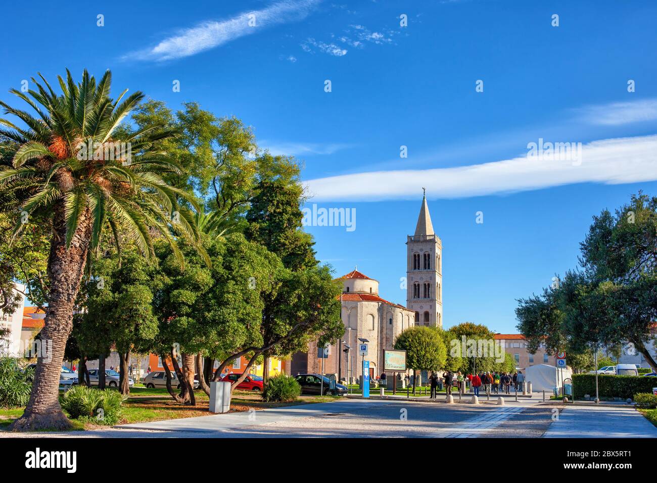 Stadt Zadar in Kroatien, Dalmatien, Blick auf die St. Donatus Kirche und St. Anastasia Kathedrale Stockfoto