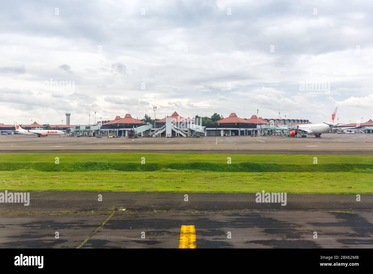 Jakarta, Indonesien 28. Januar 2018: Lion Air Flugzeuge am Flughafen Jakarta CGK in Indonesien. Stockfoto