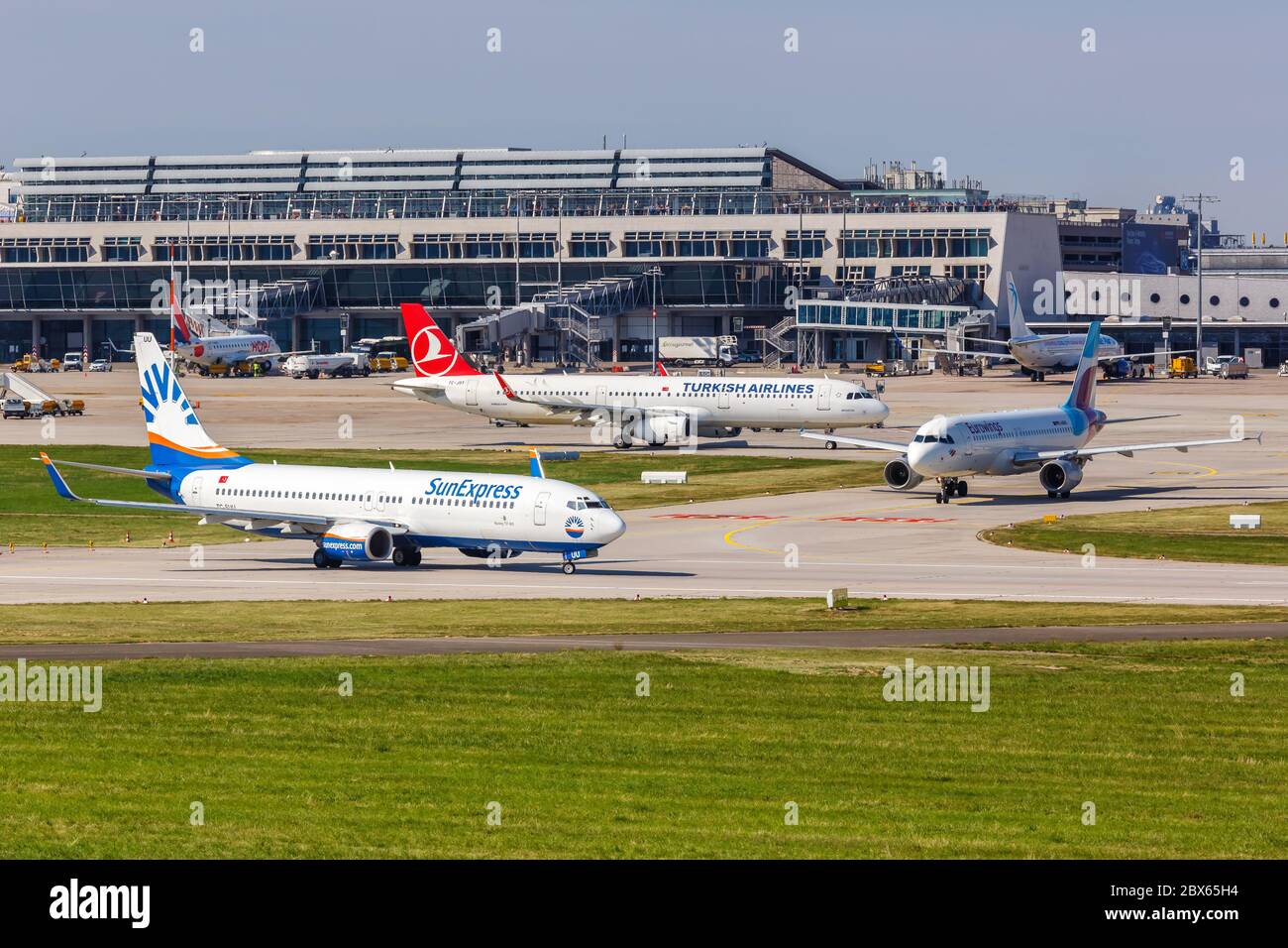 Stuttgart, Deutschland - 15. September 2019: Flugzeuge am Flughafen Stuttgart STR in Deutschland. Stockfoto