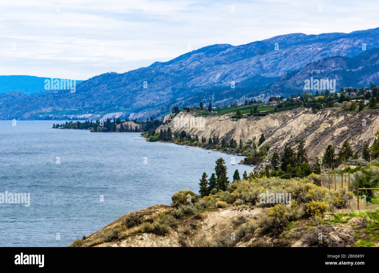 Landschaftsansicht der Naramata Bank entlang des Okanagan Sees Stockfoto