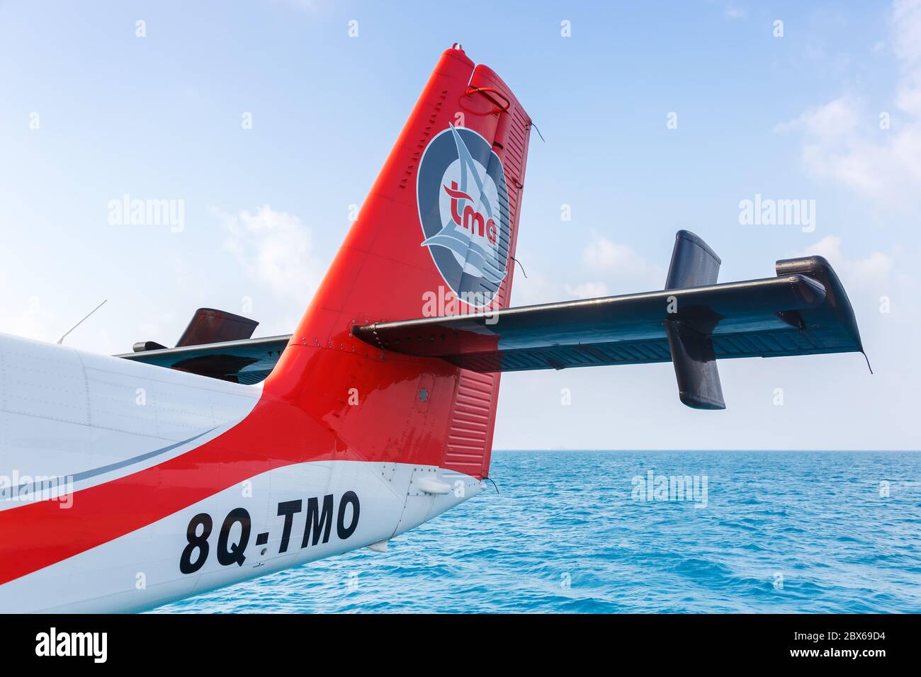 Male, Malediven - 20. Februar 2018: TMA - Trans Maldivian Airways De Havilland Canada DHC-6-300 Twin Otter Wasserflugzeug Flughafen Male (MLE) auf den Malediven Stockfoto