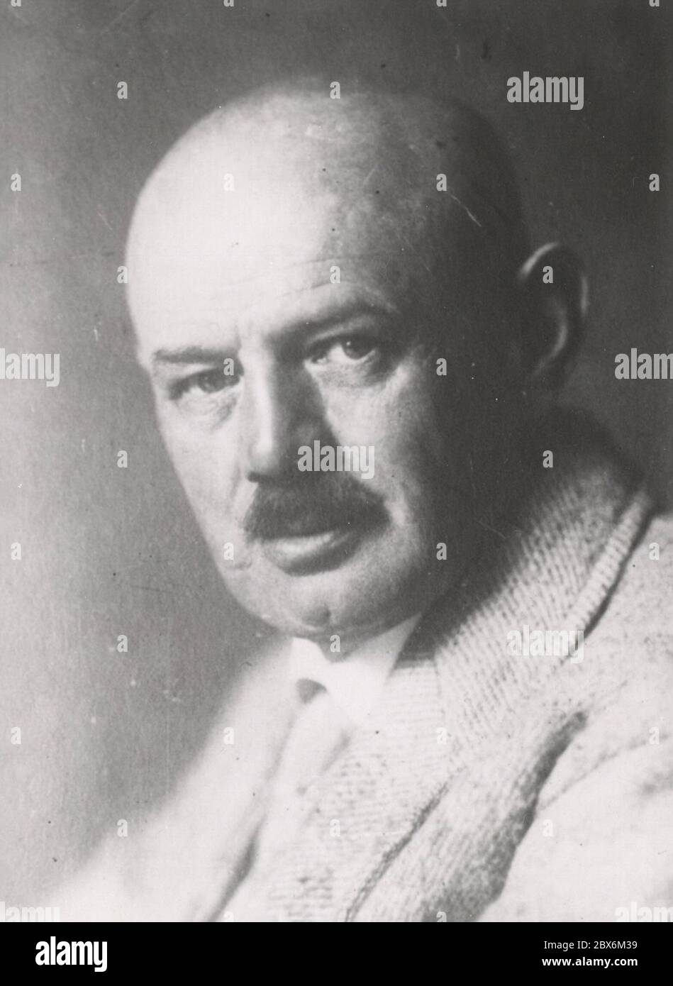 Dietrich Eckart Schriftsteller Heinrich Hoffmann fotografiert 1933