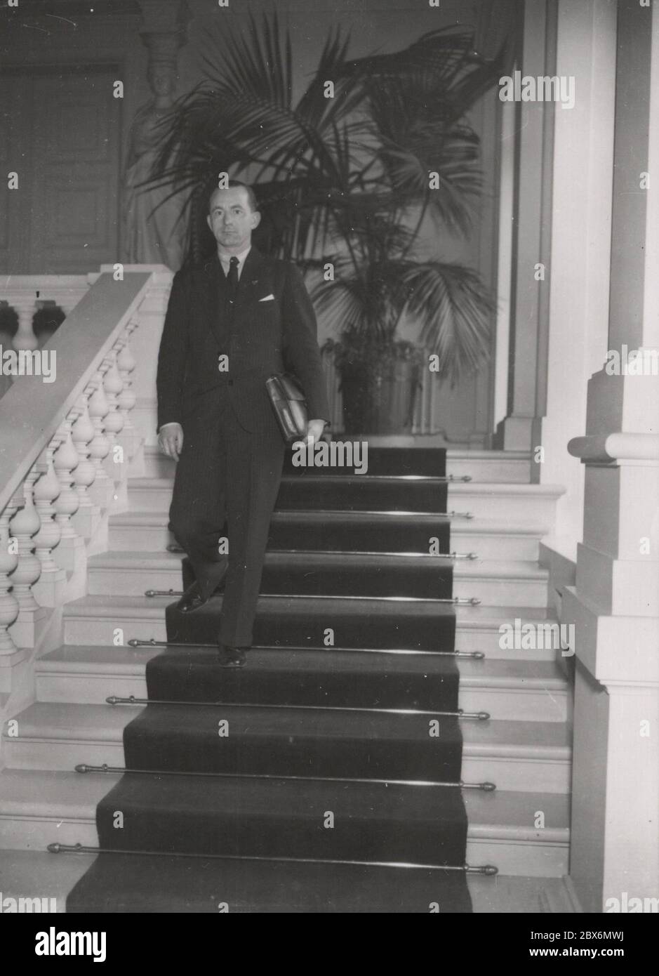 Reichspressechchef Otto Dietrich. Heinrich Hoffmann fotografiert 1933 Adolf Hitlers offizieller Fotograf und Nazi-Politiker und Verleger, der Mitglied des intime Kreises Hitlers war. Stockfoto