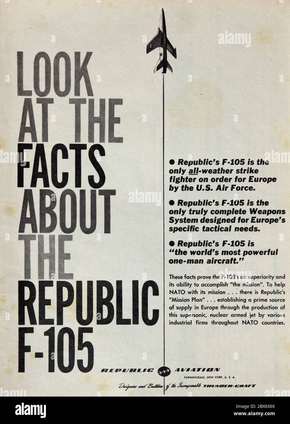 Vintage-Werbung für die amerikanische Republik F105 Thunderchief Militärflugzeug. Stockfoto