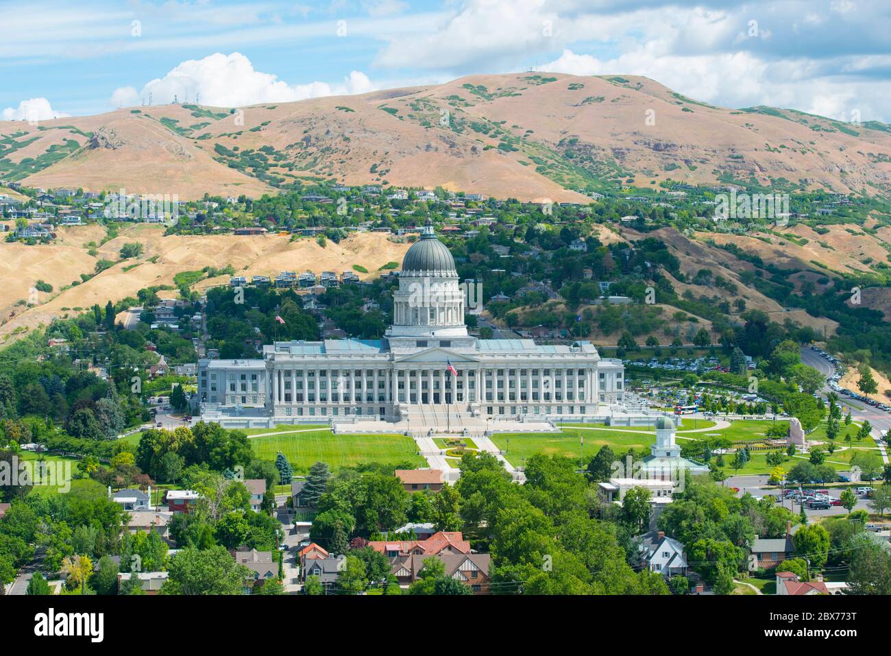 Luftaufnahme des Kapitols von Utah von der Spitze des LDS Church Office Building in Salt Lake City, Utah, USA. Stockfoto