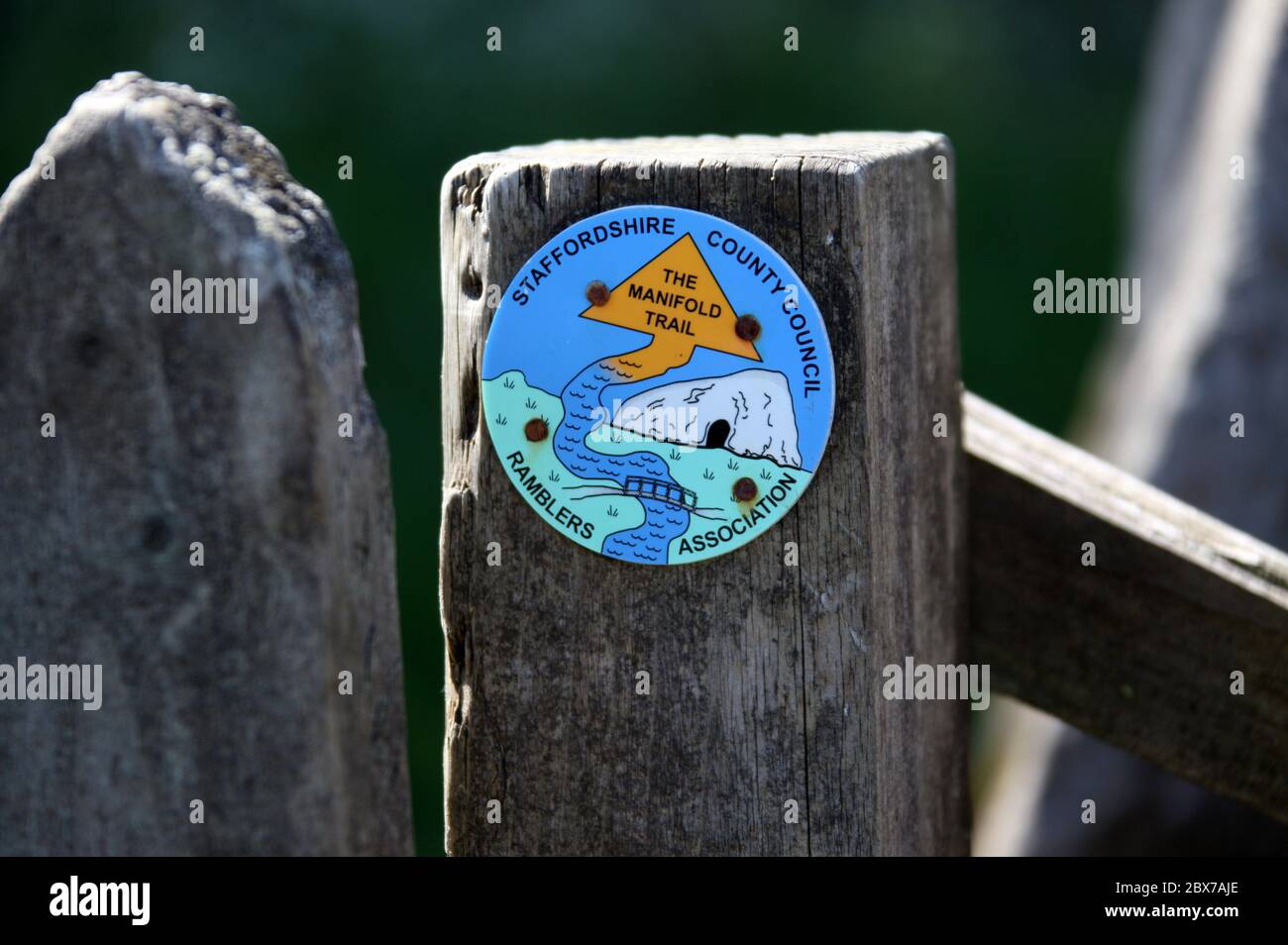Vielfältige Trail Marker in der Landschaft von Staffordshire Stockfoto