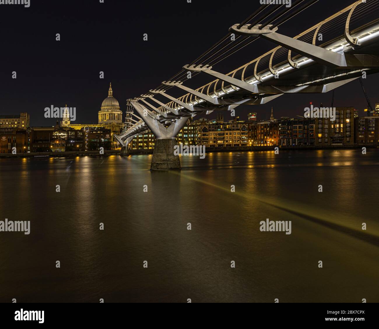 St Paul's Cathedral ist eine anglikanische Kathedrale in London, Großbritannien, die als Kathedrale des Bischofs von London, dient als Mutter Kirche o Stockfoto