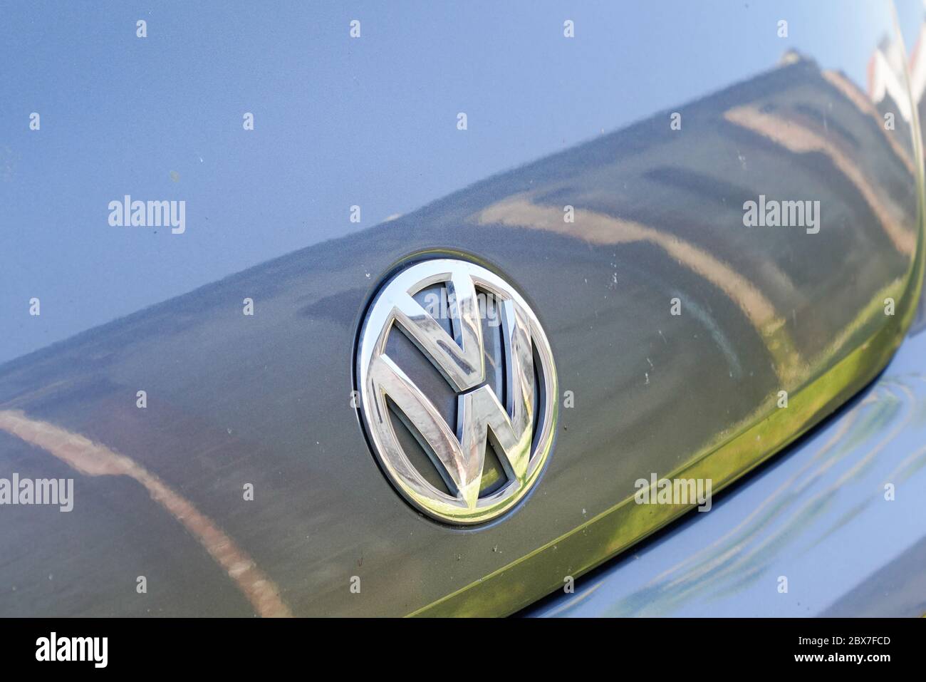 Vw Logo Stockfotos Und Bilder Kaufen Seite 3 Alamy