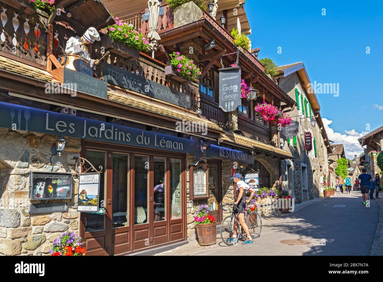 Frankreich, Yvoire, Grande Rue, Les Jardins du Leman Restaurant Stockfoto