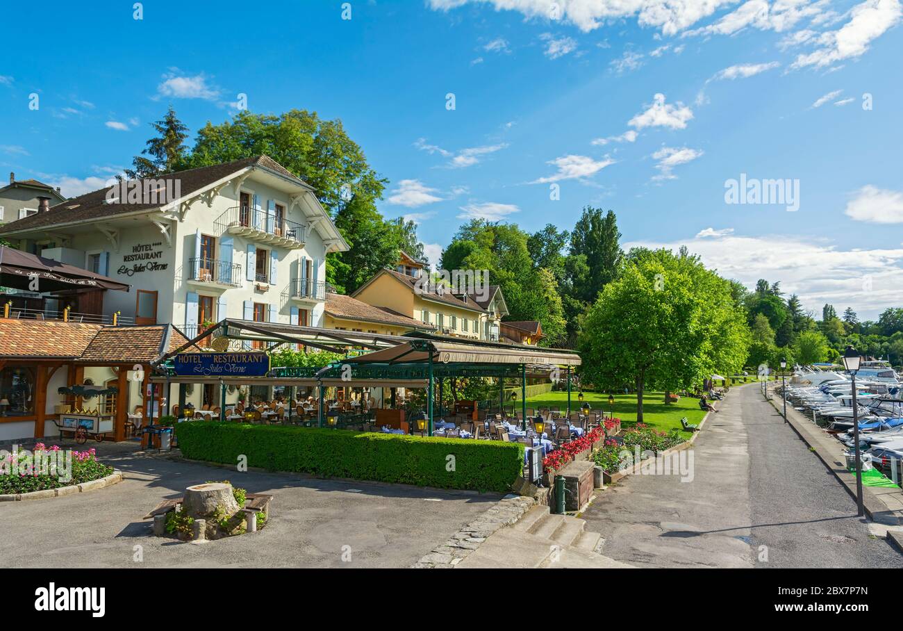 Frankreich, Yvoire, Rue du Port, Port de Plaisance, Hotel Restaurant Le Jules Verne Stockfoto