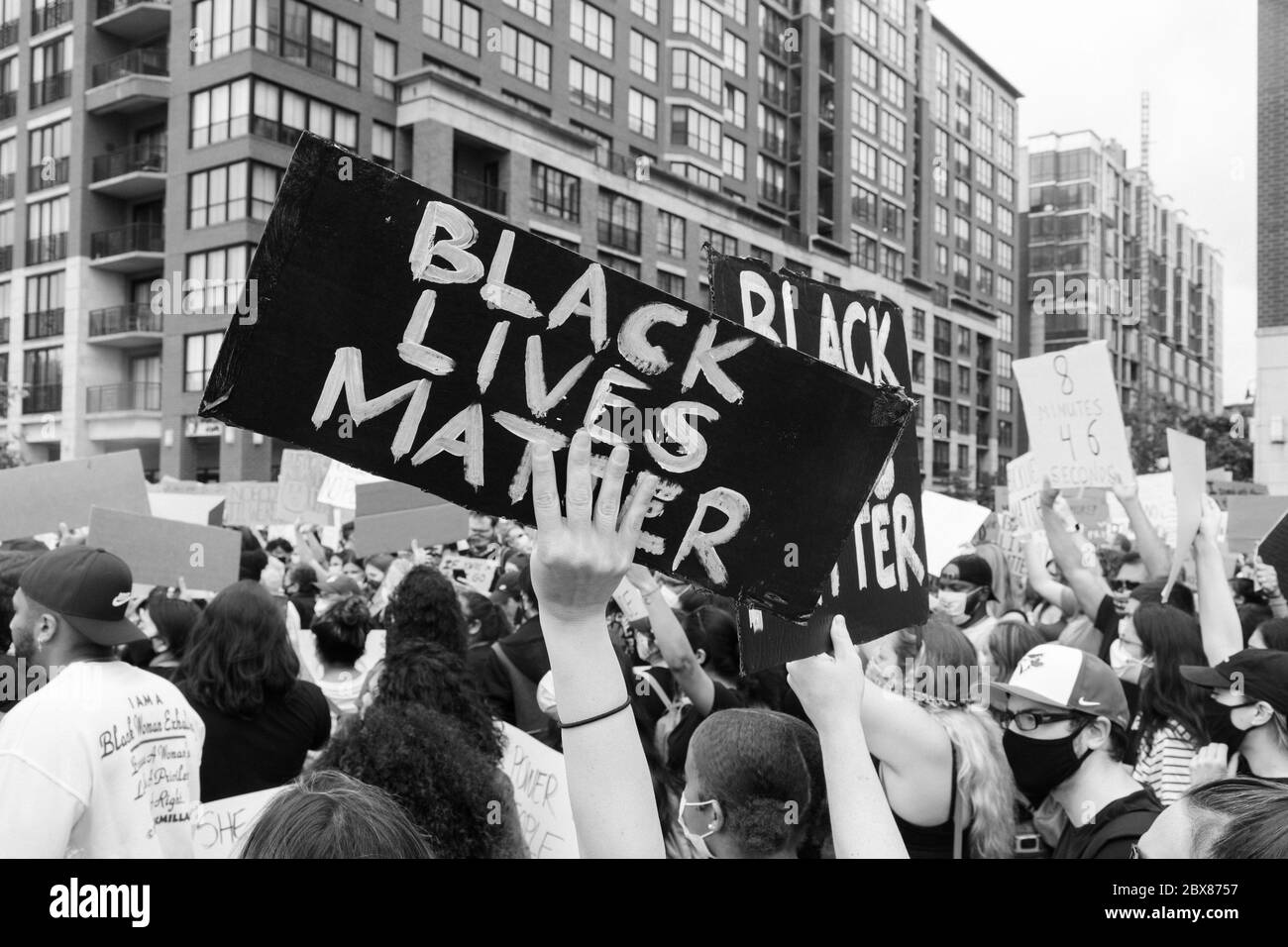 Hoboken, New Jersey / USA - 5. Juni 2020: Schwarze Leben sind wichtig friedliche Proteste in Hoboken, New Jersey, um sich gegen Anti-Rassismus, Polizeibrutalität und f zu engagieren Stockfoto