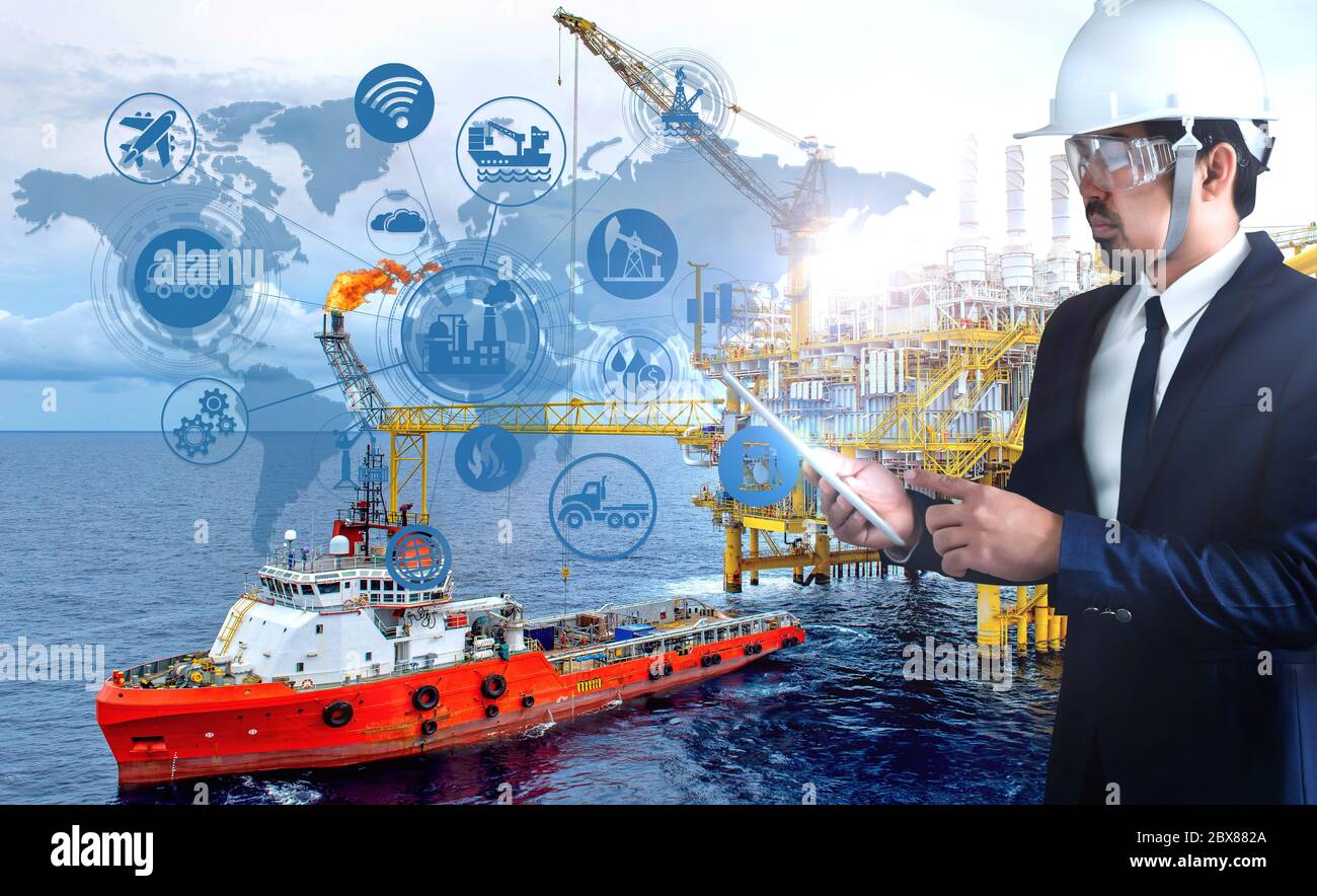 Industrial 4.0 Concept.Double Exposure Geschäftsmann und Icons Big Data Verbindung Fertigungstechnologie von Öl und Gas Raffination Industrie. Stockfoto