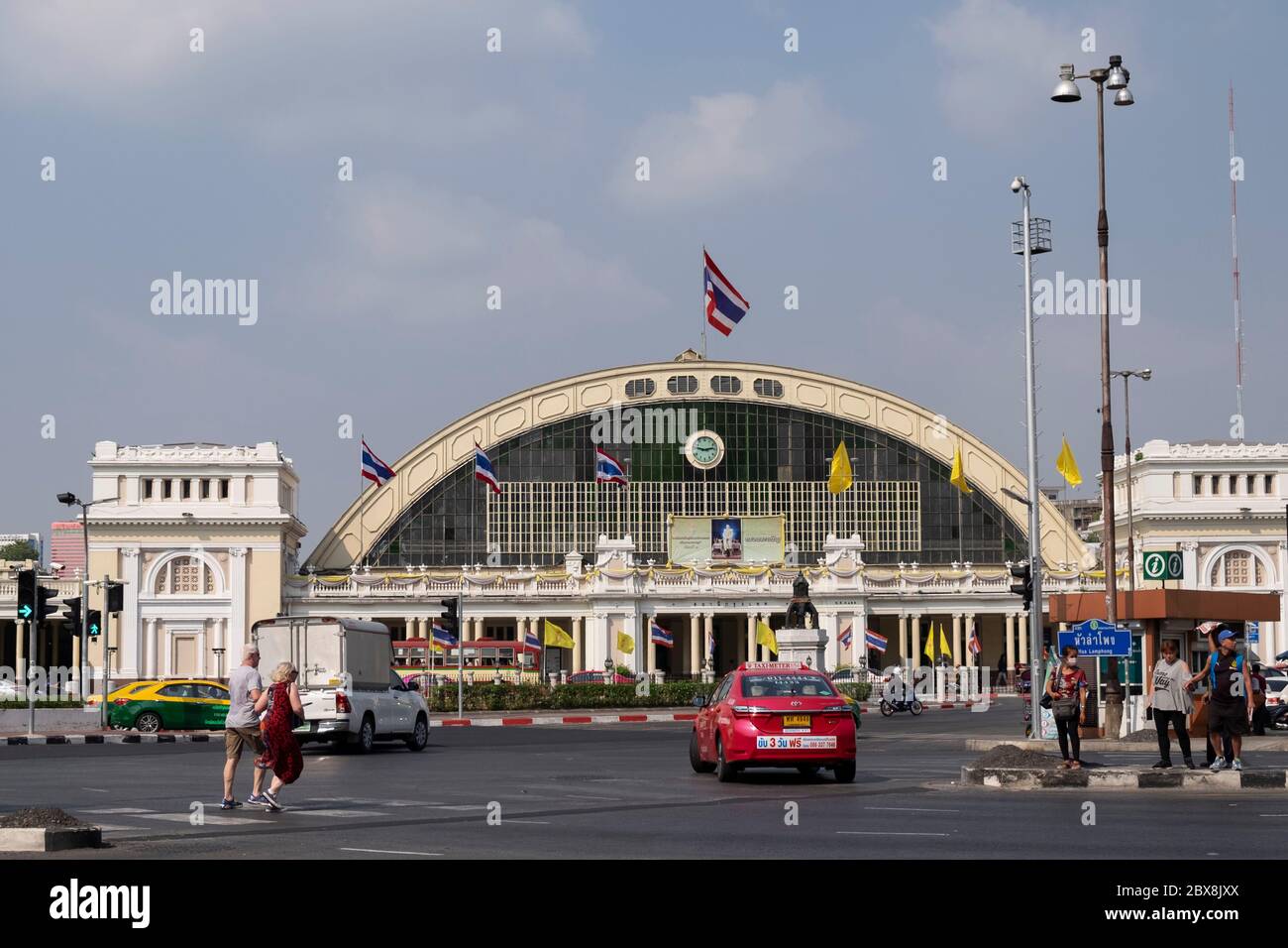 Außenansicht des Hua Lamphong Bahnhofs in Bangkok, Thailand, Südostasien. Stockfoto