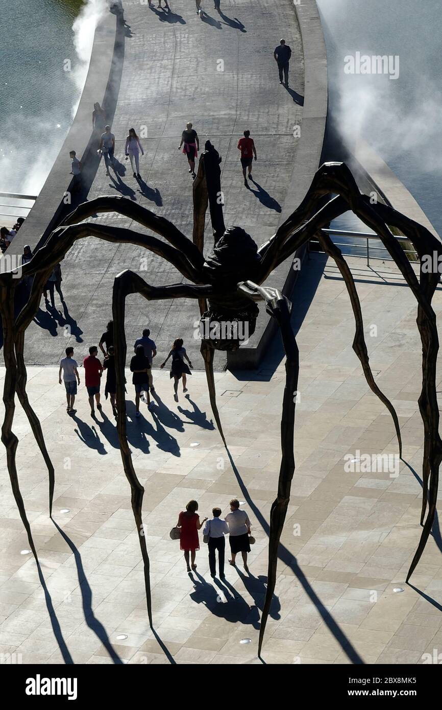 Riesige Spinnenskulptur.Künstler : Louise Borgeois.Guggenheim Museum.Bilbao.Spanien Stockfoto