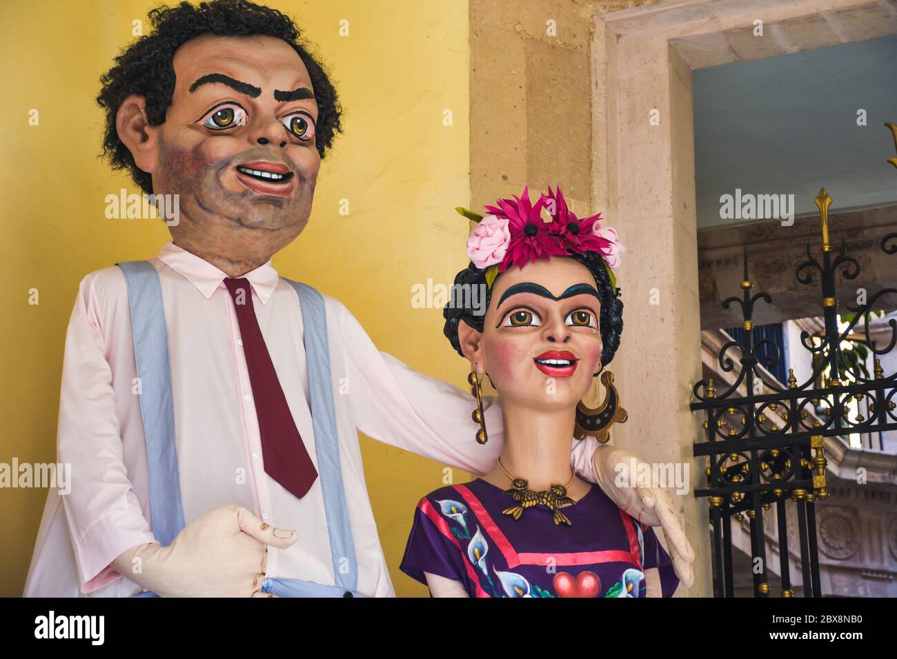 Guanajuato Stadt, Mexiko,; Oktober 27 2018: Kostüm, das frida kahlo und diego rivera repräsentiert Stockfoto
