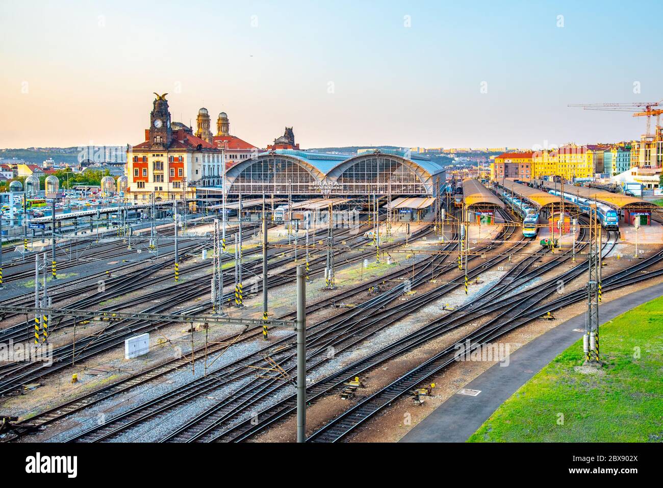PRAG, TSCHECHISCHE REPUBLIK - 17. AUGUST 2018: Prager Hauptbahnhof, Hlavni nadrazi. Prag Tschechische Republik Stockfoto