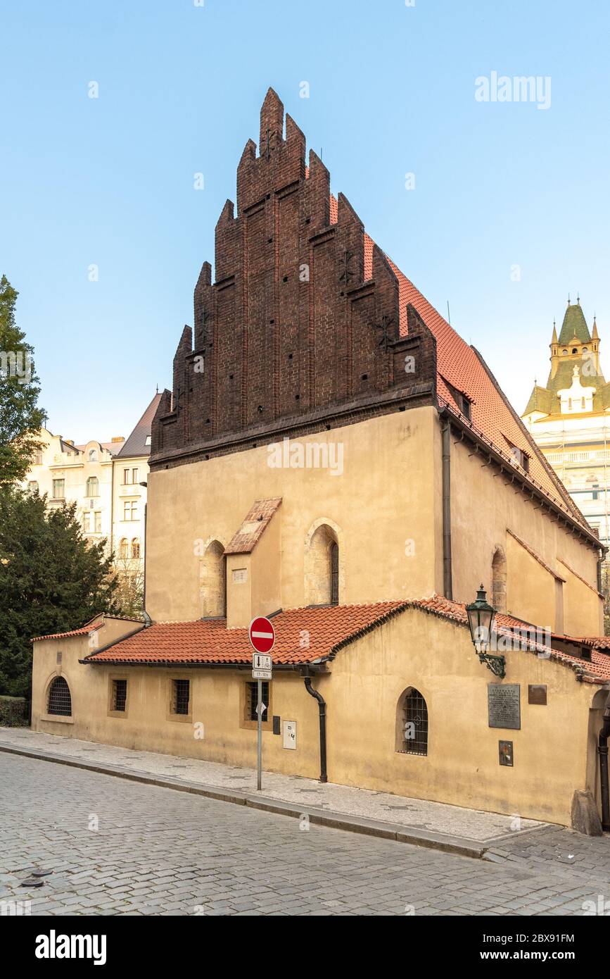 Alte Neue Synagoge im jüdischen Viertel Josefov in Prag, Tschechische Republik. Stockfoto