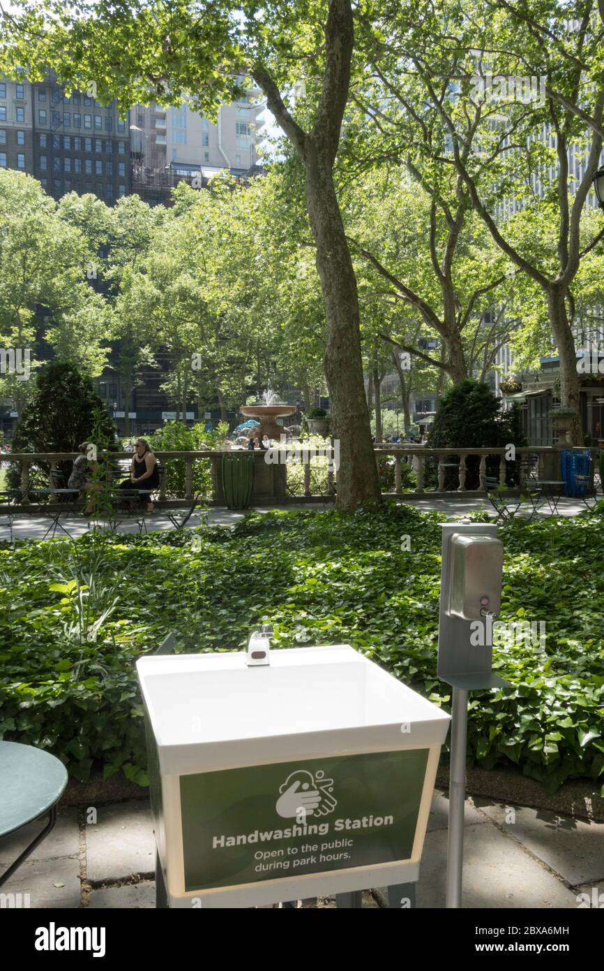 Kostenlose Händewaschstation im Bryant Park, New York City, USA Stockfoto