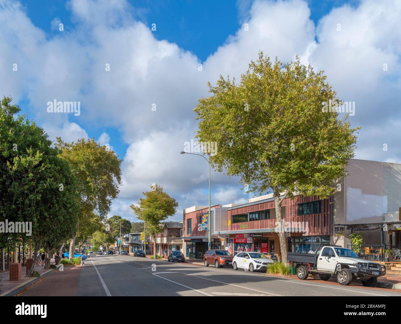 Bussell Highway, die Hauptstraße in der Stadt Margaret River, Western Australia, Australien Stockfoto