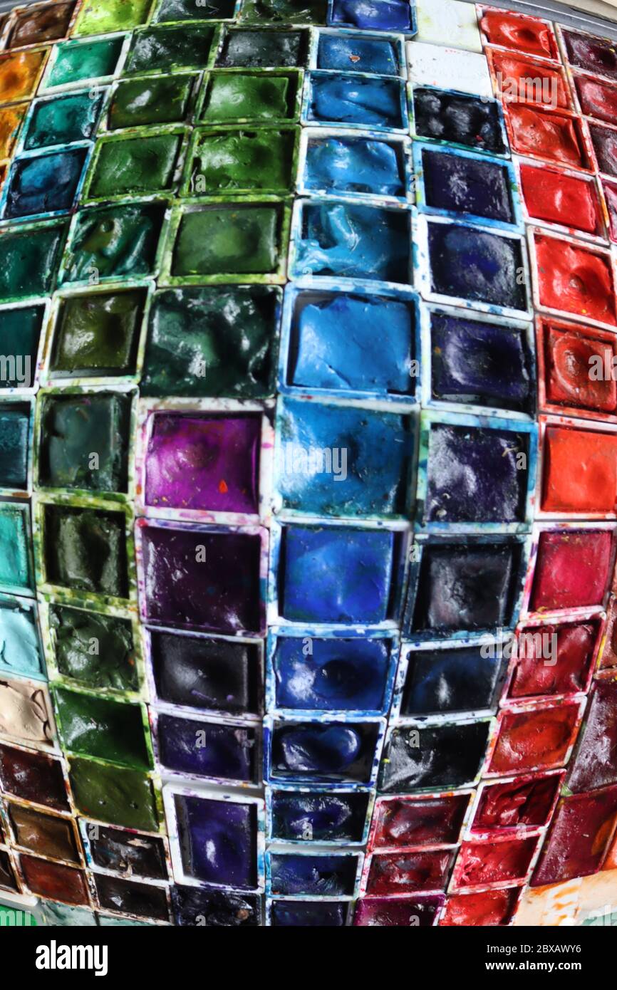 Bunte Box von Aquarellen Stockfoto