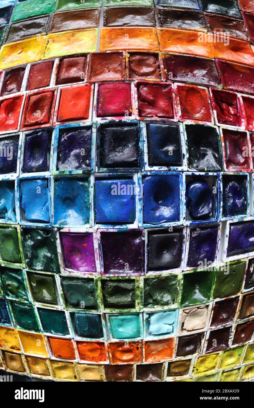 Bunte Box von Aquarellen Stockfoto