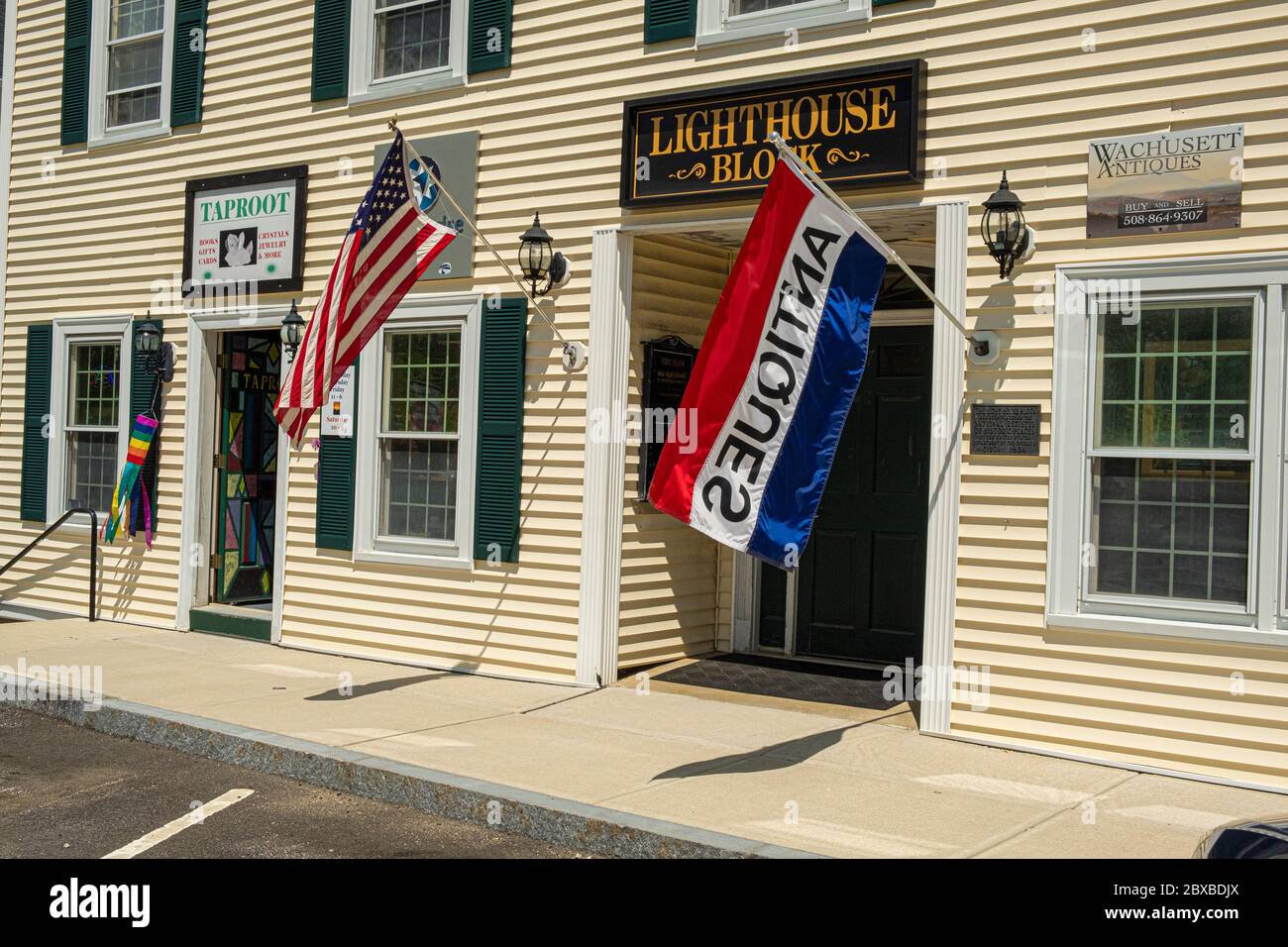 Geschäfte entlang der Exchange Street in Barre, Massachusetts Stockfoto