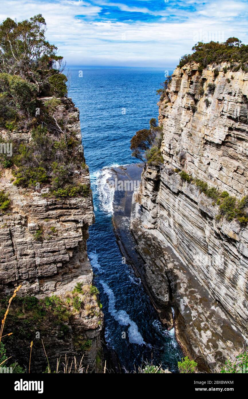 The Devils Kitchen Eaglehawk Neck Tasmanien Australien Stockfoto