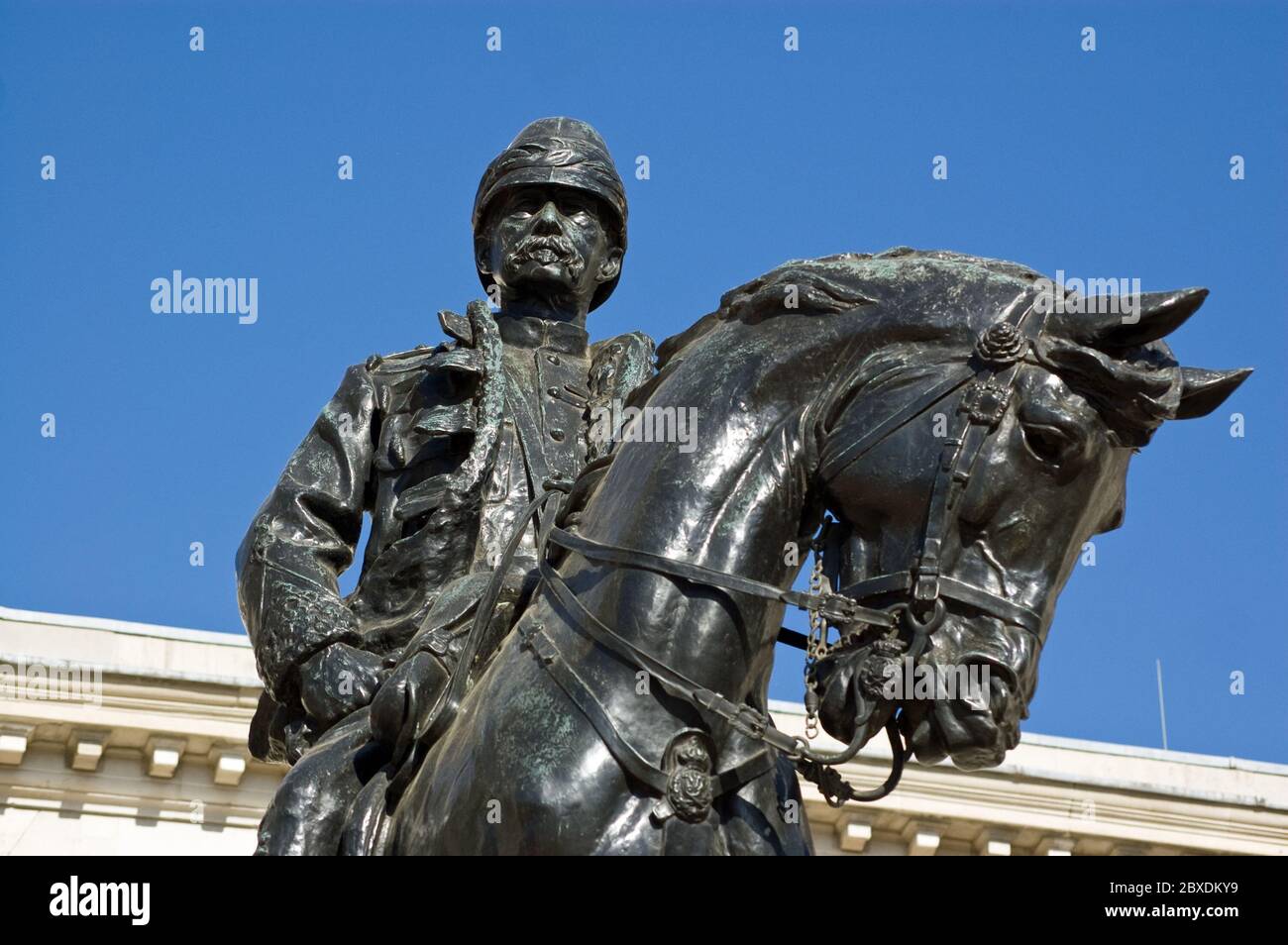 Statue von Feldmarschall Frederick Sleigh Roberts (1832-1914), der Oberbefehlshaber der britischen Armee wurde. Horseguards Parade, Westminster, Lond Stockfoto
