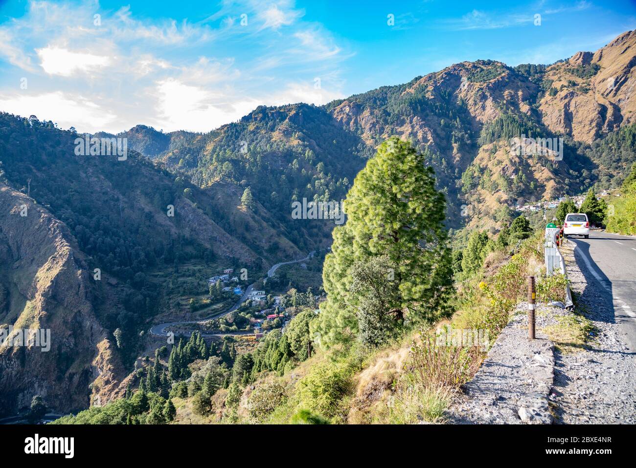 Berg und Täler bei Hill Station von Shimla, Himachal Pradesh, Indien Stockfoto