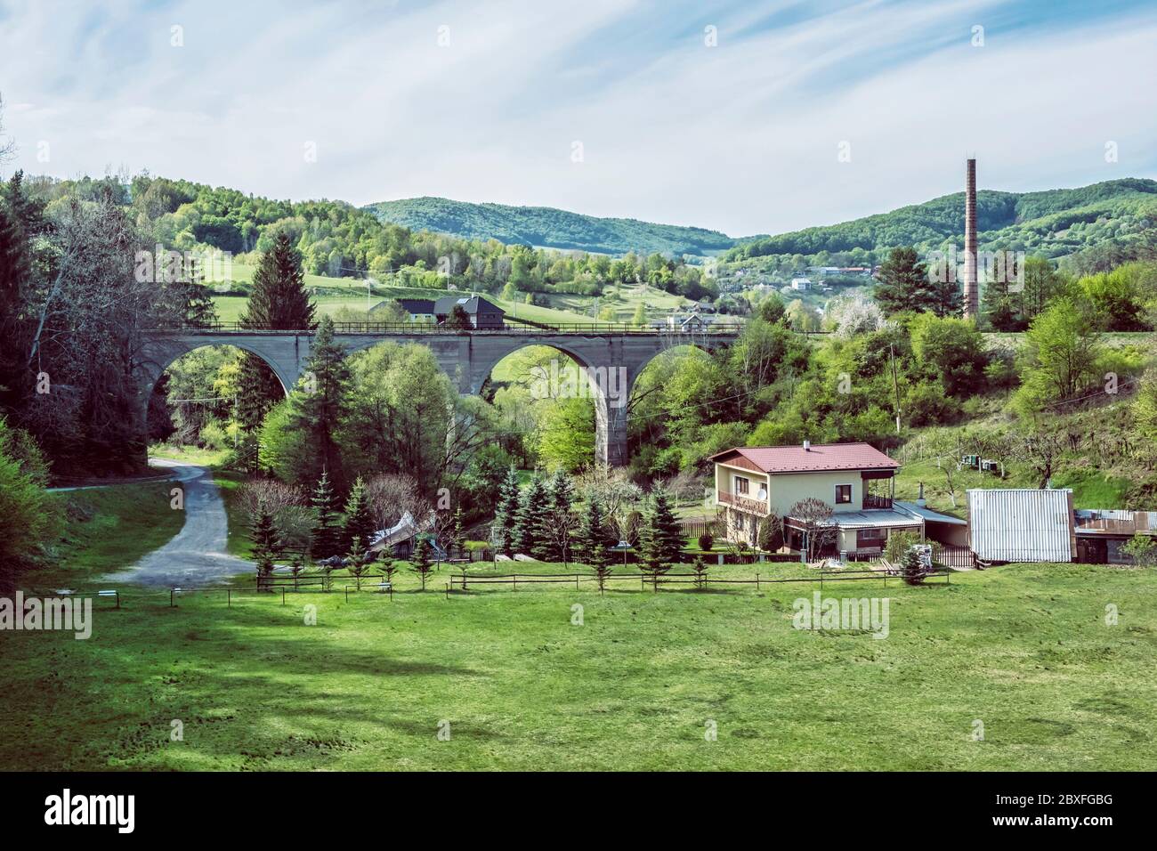 Beliansky Viadukt, Banska Bela, Slowakische republik. Reiseziel. Technisches Denkmal. Stockfoto