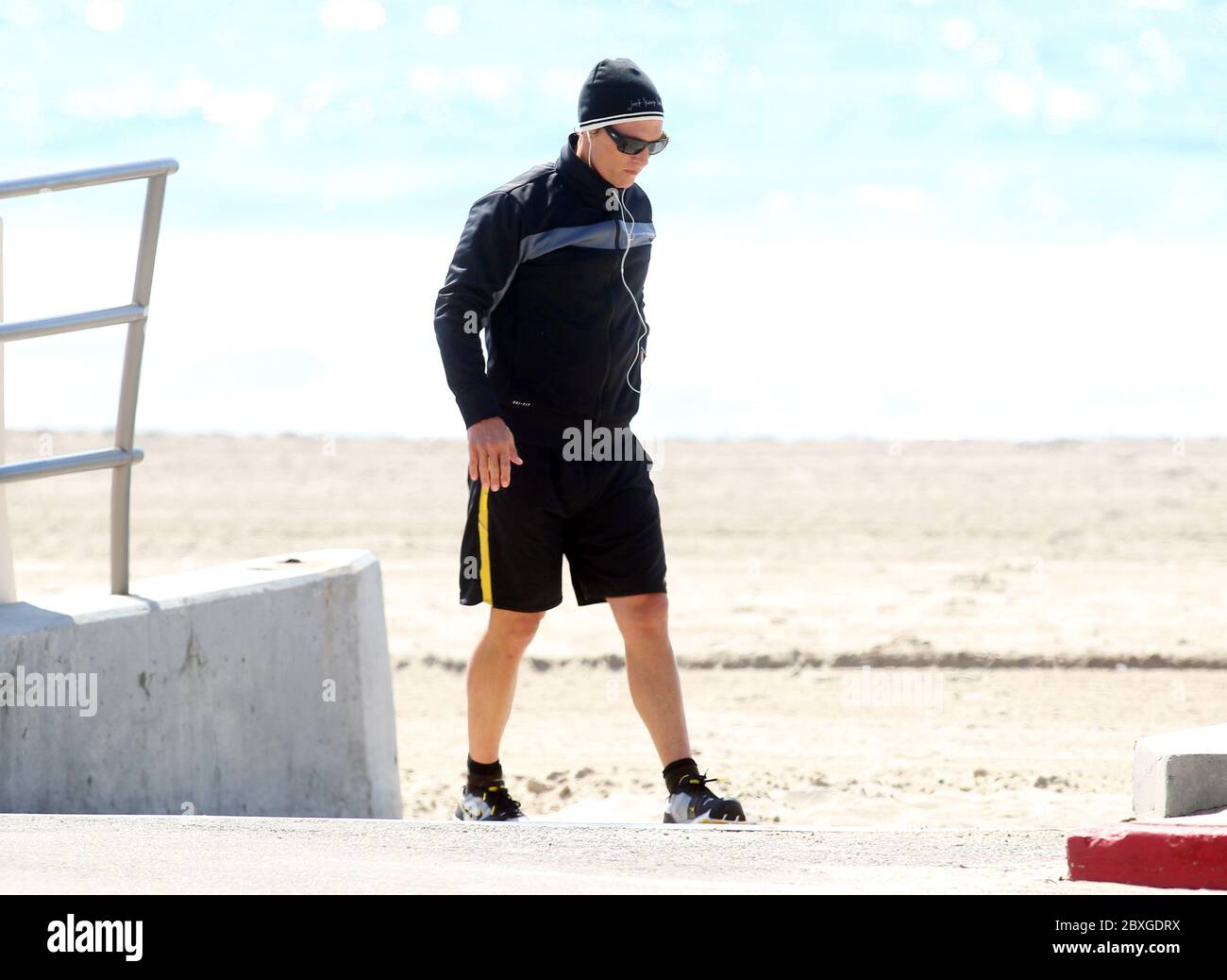 Matthew McConaughey verbrachte den Morgen Joggen und Trainieren in Zuma Beach, Kalifornien. März 2011 Stockfoto