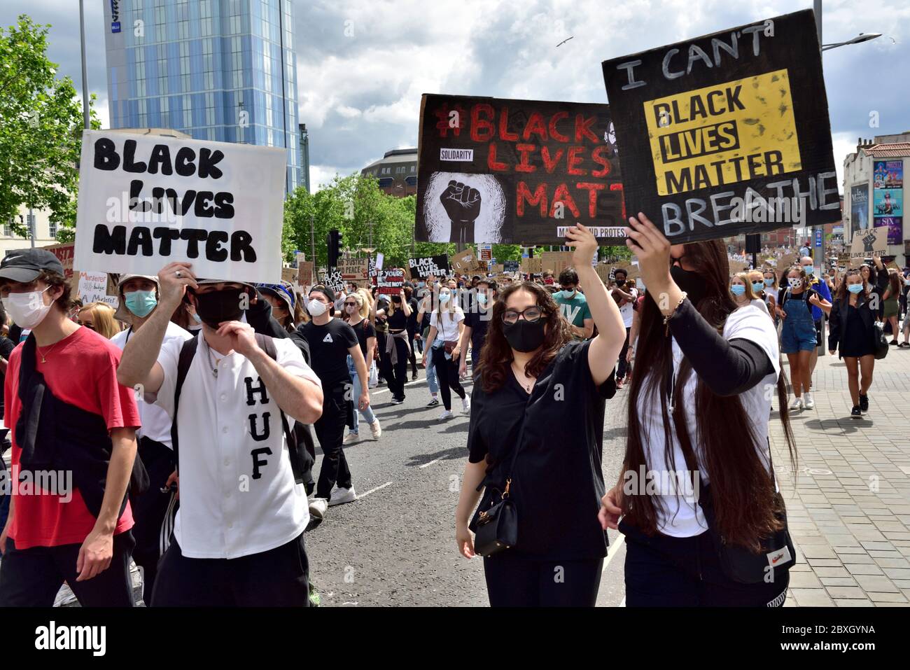 Black Lives Matter Protest in Bristol, England, Großbritannien, Sonntag, 7. Juni 2020. Tausende von Menschen schlossen sich den Protesten des Todes von George Floyd an. Stadt ce Stockfoto