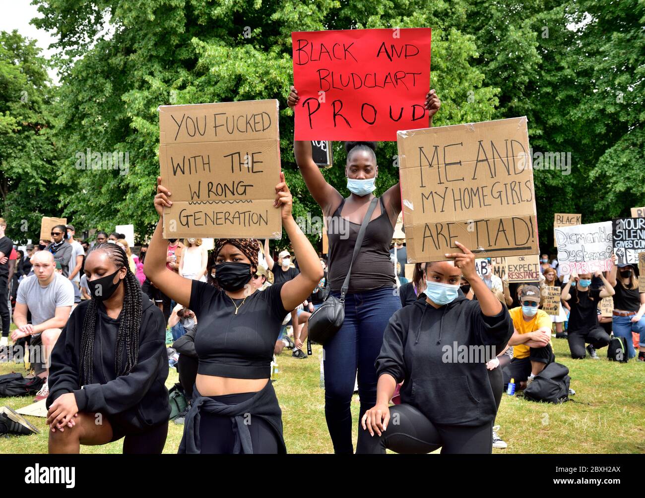 Black Lives Matter Protest in Bristol, England, Großbritannien, Sonntag, 7. Juni 2020. Tausende von Menschen schlossen sich den Protesten des Todes von George Floyd beginnin an Stockfoto