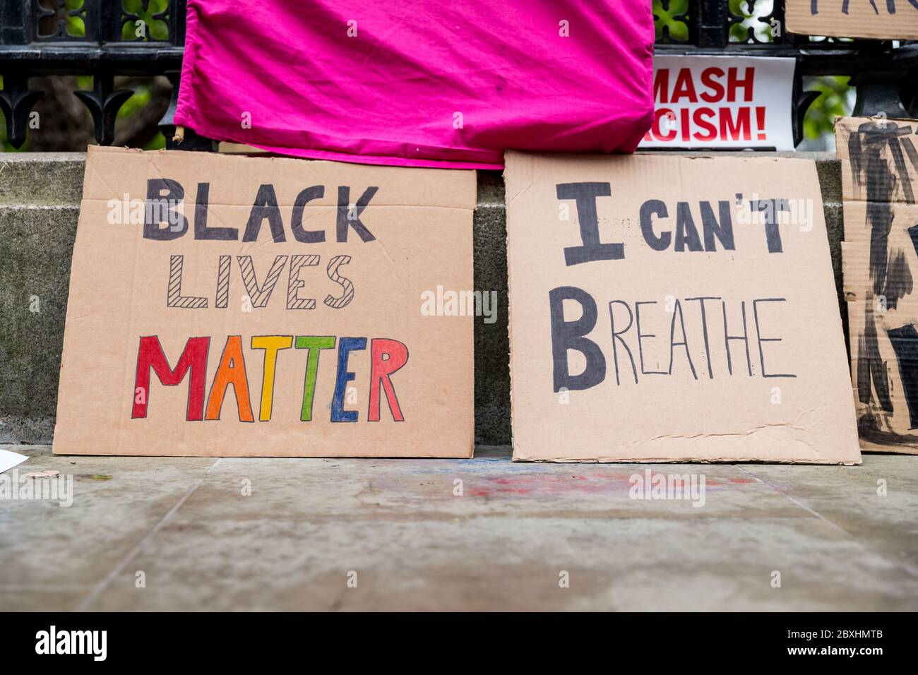 #blacklivesmatter protestiert am Sonntag, den 07. Juni 2020 in der Londoner Innenstadt Stockfoto