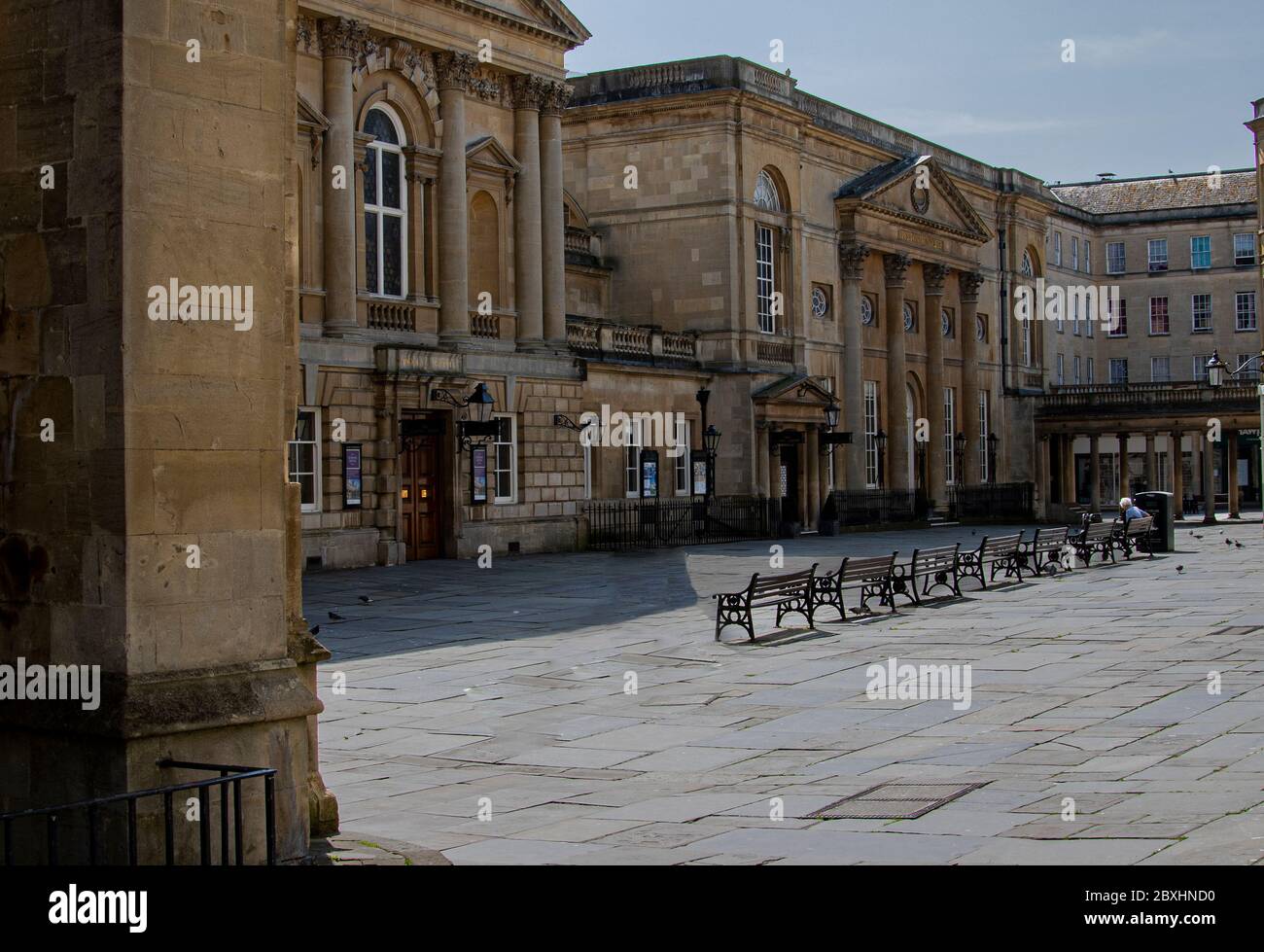 Die Straßen und Geschäfte in Bath Somerset sind leer und geschlossen Stockfoto