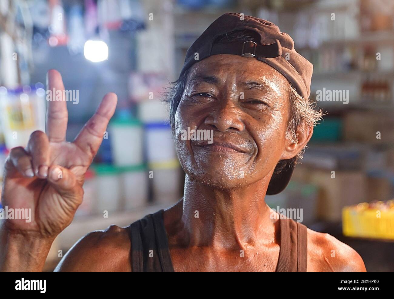 Mann auf dem Markt-bacolod, philippinen Stockfoto