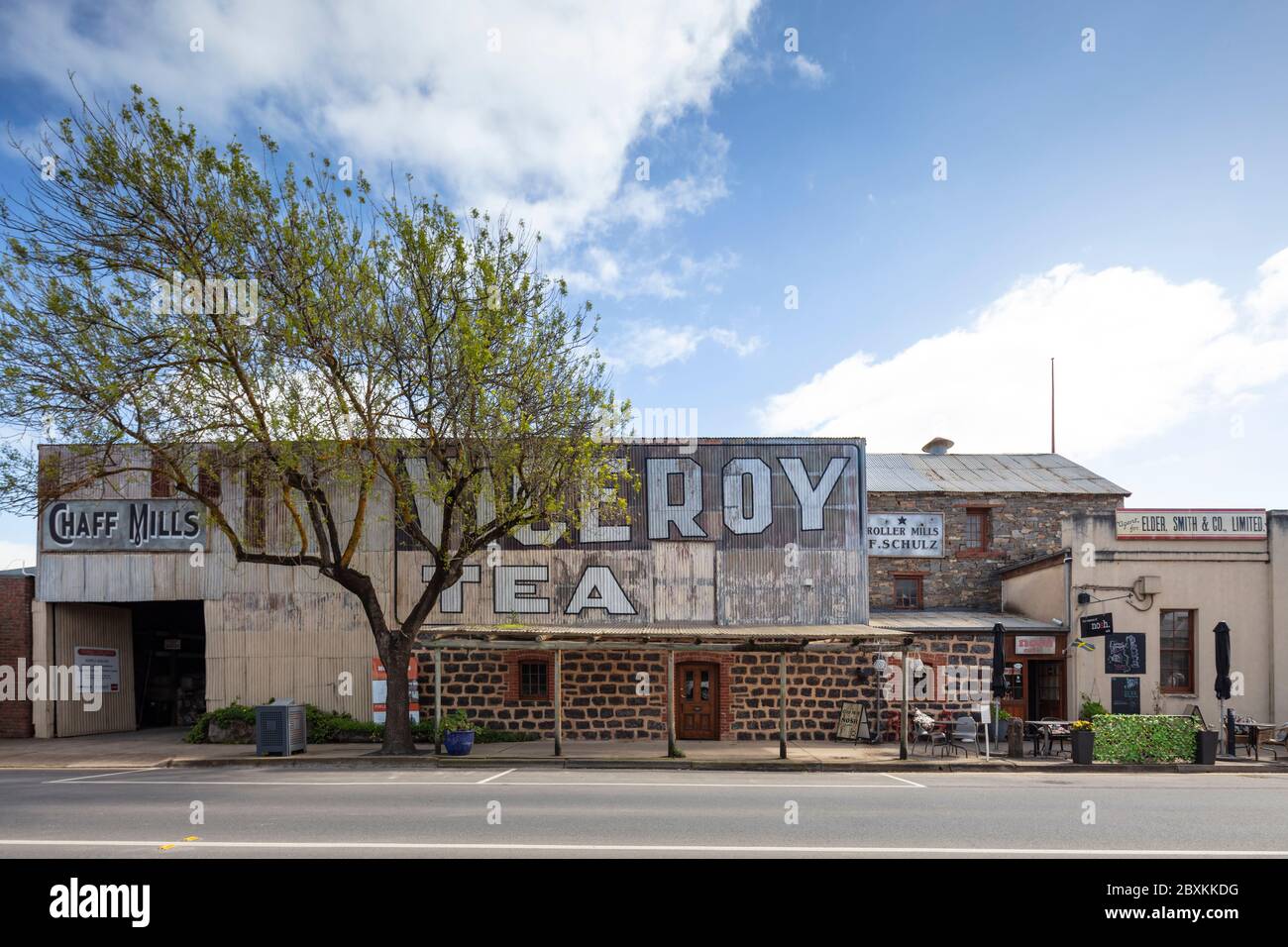 Tanunda South Australia 9. September 2019 : Antike Beschilderung für Viceroy Tea auf der Faszie eines Cafés in Tanunda, South Australia Stockfoto