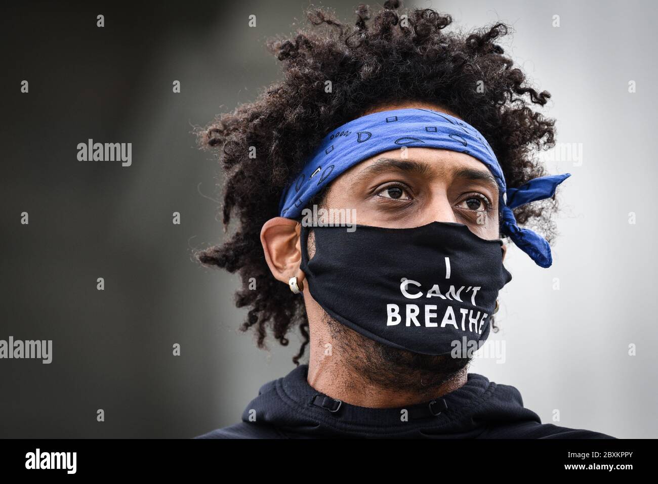 Protest gegen die Ermordung von Menschen mit Farbe durch die Polizei in den USA (Black Lives Matter), im Vermont State House und in den umliegenden Straßen, Montpelier, VT, USA. Stockfoto