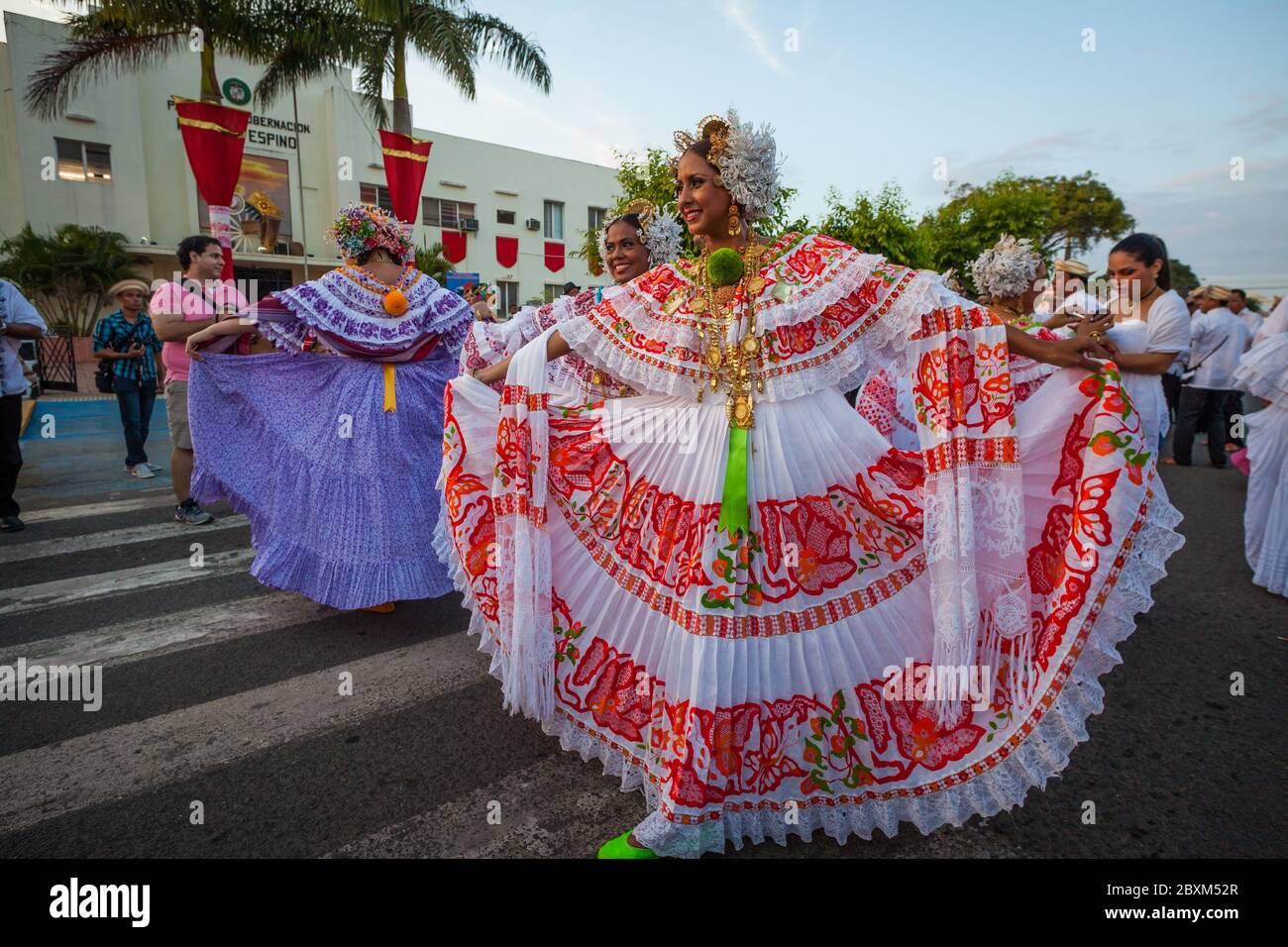 Fiesta tradicional en panama -Fotos und -Bildmaterial in hoher ...