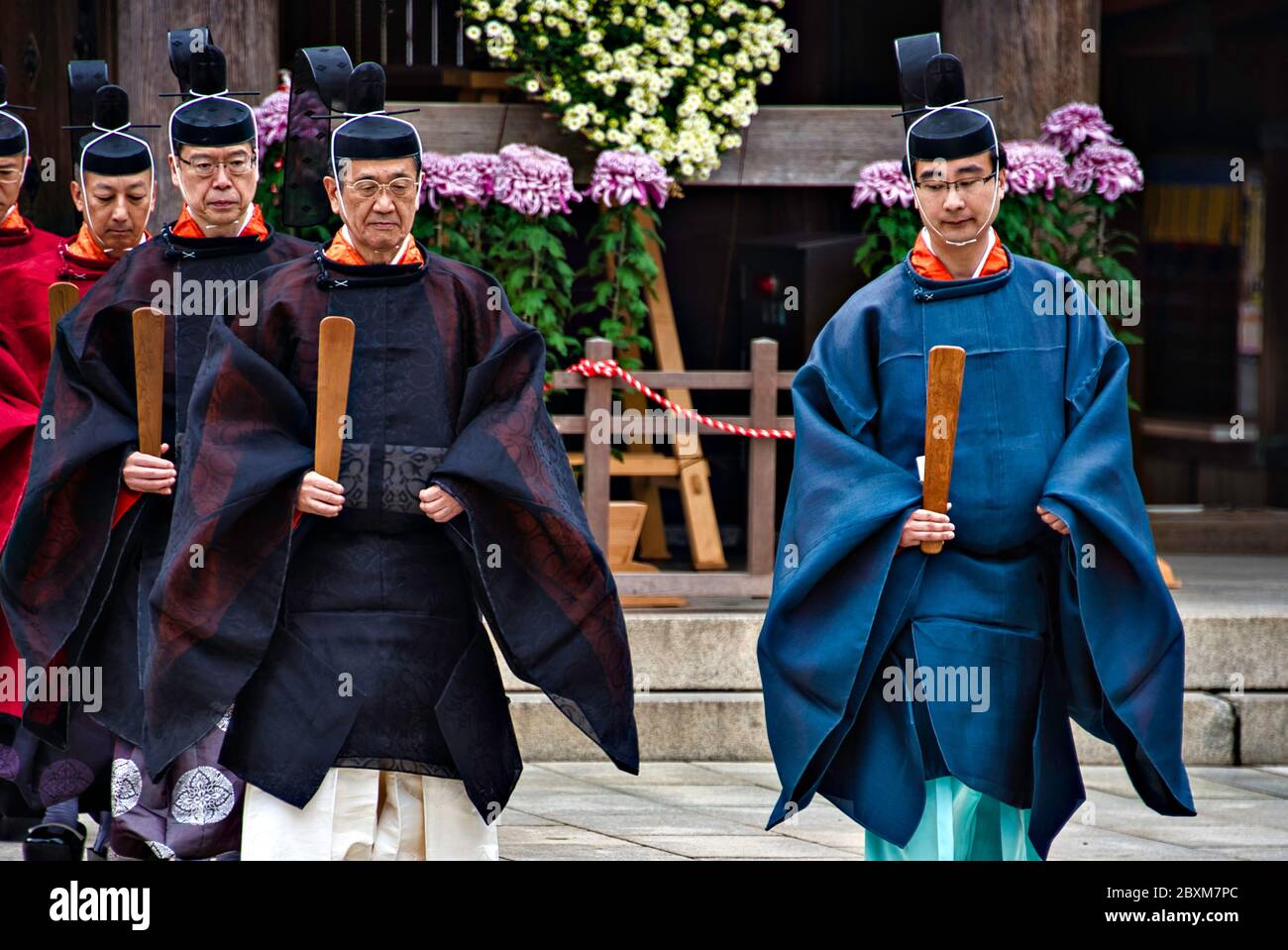 Kannushi, shinto Priester Parade in Meiji Jingu, Harajuku, Tokio, Japan Stockfoto