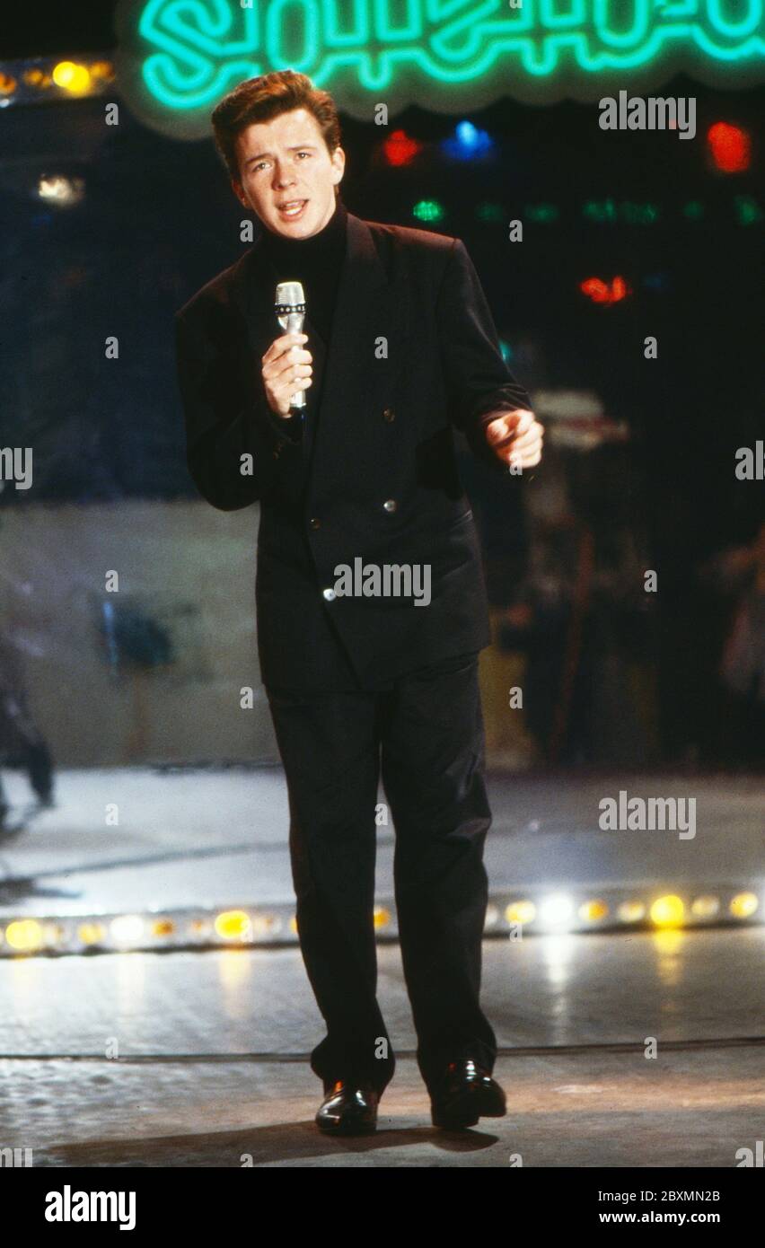 Die Spielbude, Unterhaltungsshow, Deutschland 1982 - 1989, Gaststar: Britischer Popsänger Rick Astley. Stockfoto