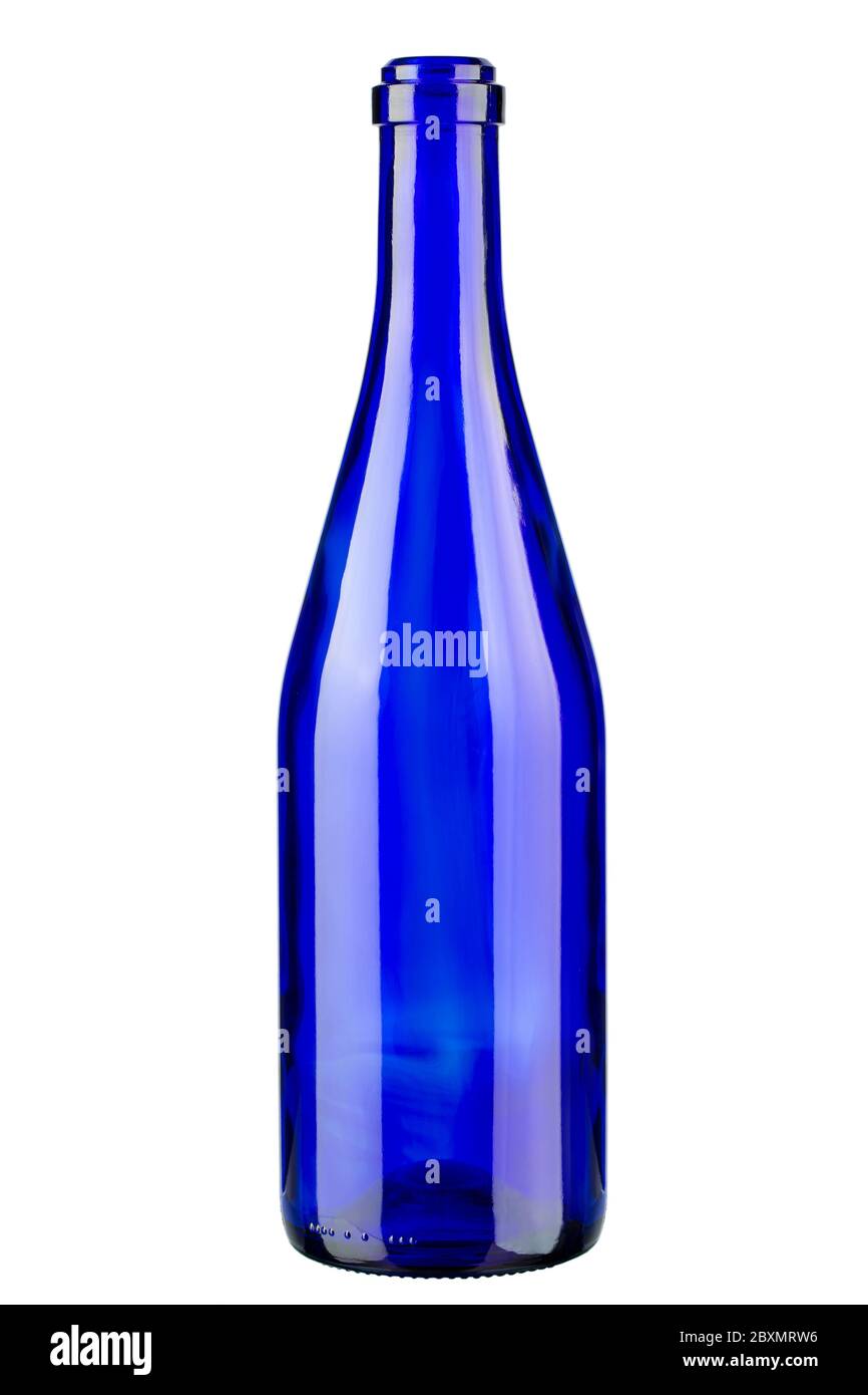 Blaue Flasche Wein. Senkrecht stehende Weinflasche. Datei enthält Beschneidungspfad Stockfotografie