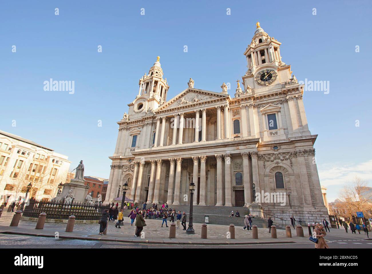 Außerhalb der St. Paul's Cathedral Stockfoto