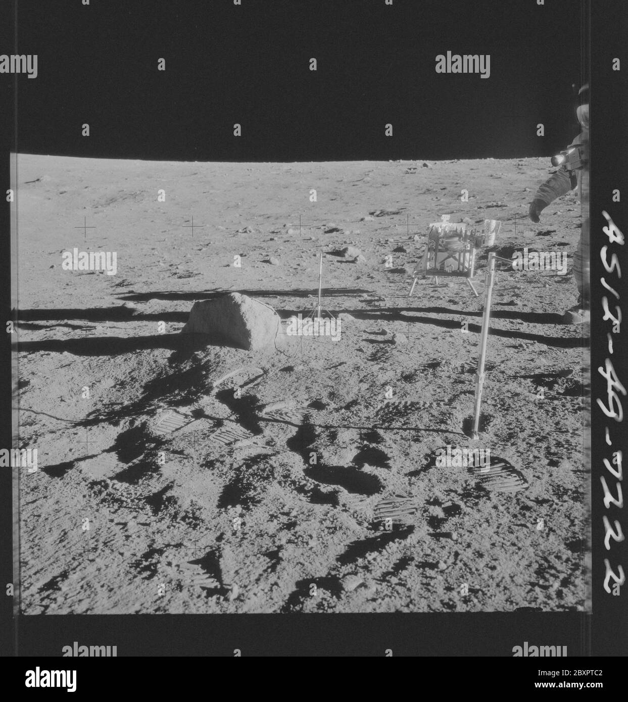 AS12-49-7222 - Apollo 12; 1967 – 1972; Stockfoto