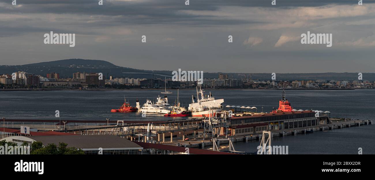 Super Servant 4 Schwerlastschiff abgestürzt in Palma de Mallorca Bucht Stockfoto